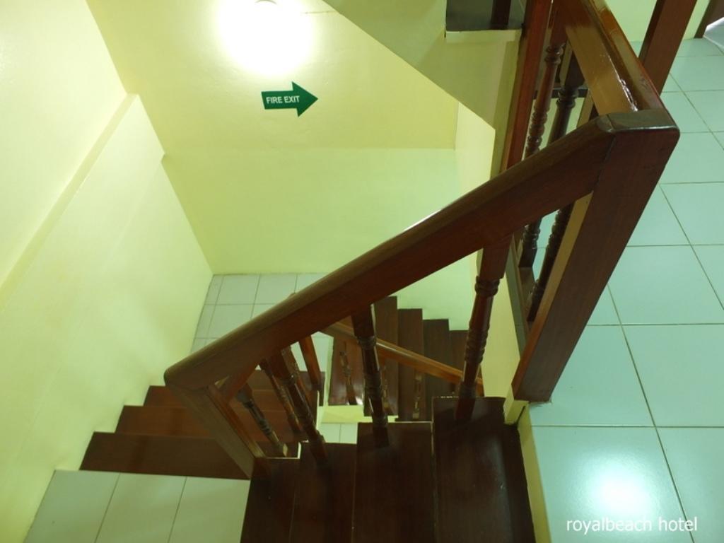 Royal Beach Guest House Hua Hin Exterior photo
